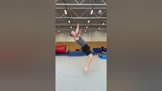 Nikolajevmax loves to mix it up a bit with a disco drill#Backflips #Disco #Dance #Gym