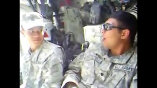 Американский солдат пародирует barbie girl