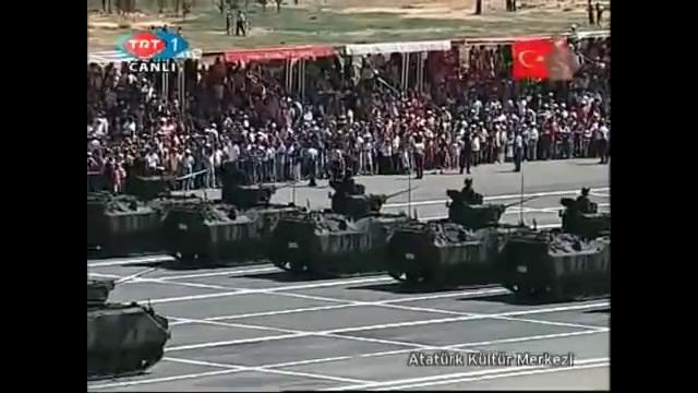 Турецкая армия, танковые бригады и ВВС церемонии