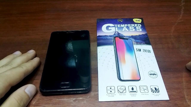 Телефон экранига химоя ойносини кандай килиб ёпиштириш керак