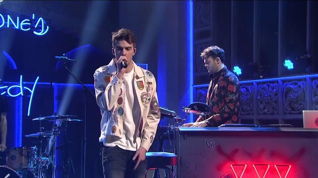 The Chainsmokers-Paris (Live On SNL)