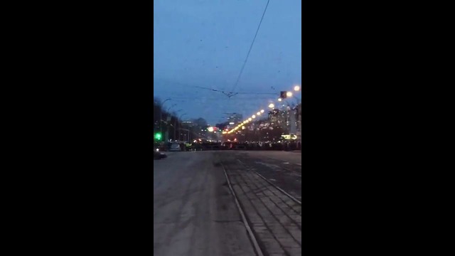 В Кемерово запустили шары в память о жертвах пожара в ТЦ "Зимняя вишня"