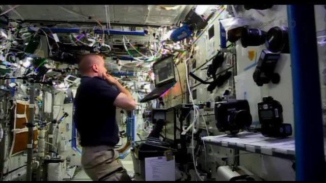Космонавт на борту МКС смог управлять роботом на Земле