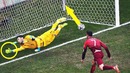 Самые смешные и нелепые голы в футболе