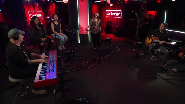 Kelly Clarkson – B*#ch Better Have My Money | Rihanna Cover | in the Live Lounge
