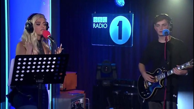 Martin Garrix & Bebe Rexha – In The Name Of Love in the BBC Radio1 Live Lounge