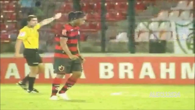 Все 76 голов Роналдиньо со штрафных ударов