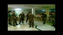 Солдат танцует под Джексона