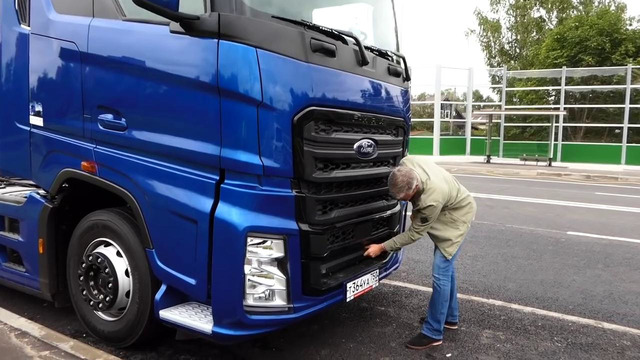 Иван Зенкевич. ЛУЧШИЙ ТЯГАЧ 2019 Ford Trucks F-MAX