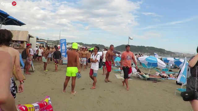 Горячие японки на пляже. Поехал на море в жаркий день