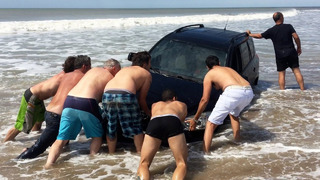 Funny Idiots on the Beach | Try Not to Laugh