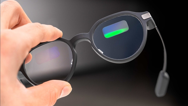 The Everyday Display Smart Glasses