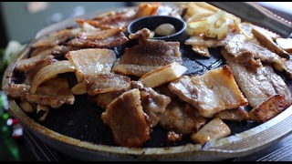 Grilled Pork Belly (Samgyeopsal-gui: 삼겹살구이)