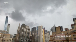 Электрический шторм в Америке. В США ураган в Нью-Йорке: Манхэттен исчез, удары молнии в небоскребы