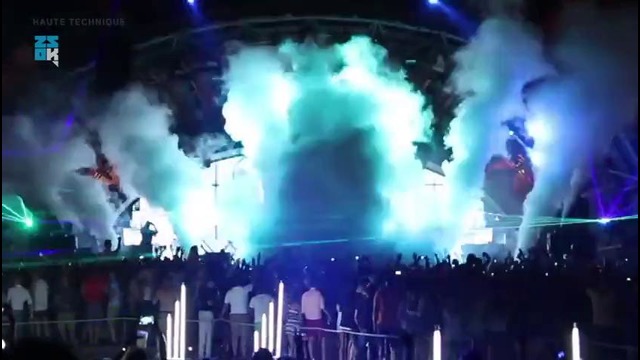 Armin Van Buuren controls lights and stage effects live using MYO Armband