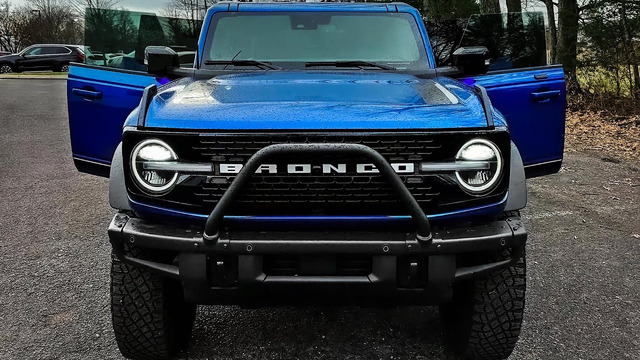 2023 Ford Bronco First Edition – interior and Exterior Details (Futuristic SUV)