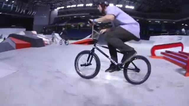 BMX- Simple Session 2014 – First Practice