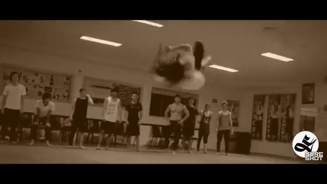 Kickspression Part II – Australians CAN Kick