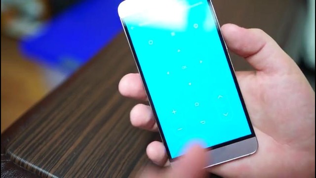 Смартфон управляет телевизором