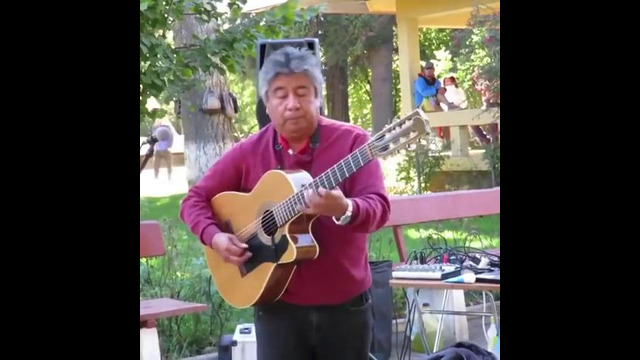 Испаниялик окадан ажойиб ижро