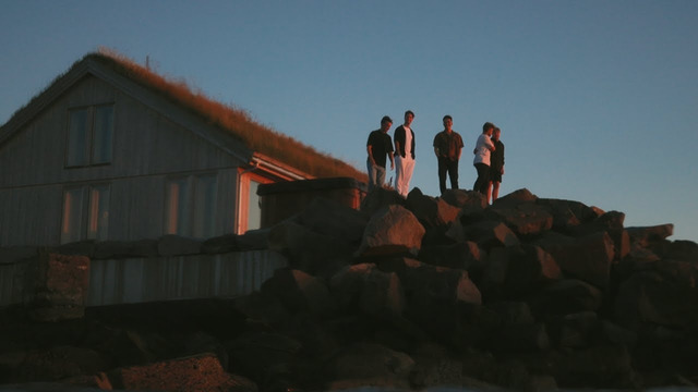 Kygo, Sandro Cavazza – Hold On Me (Official Video)