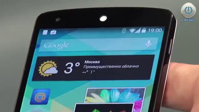 Видео Google Nexus 5: первый смартфон с Android KitKat