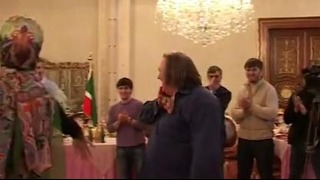 Депардье станцевал лезгинку с Кадыровым – YouTube