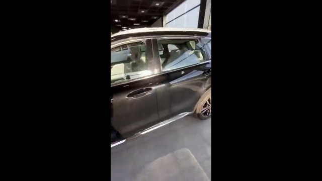 Teng raqobat yoki BESTUNE – HONGQI avtosaloniga sayohat