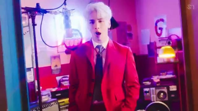 JONGHYUN 종현 ‘빛이 나 (Shinin’)’ MV