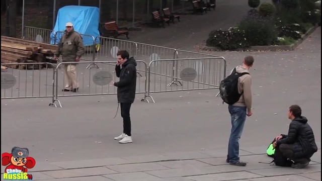 Реакция людей на разбитый телефон Breaking peoples phones