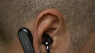 Sony Xperia Ear Duo – свобода от проводов