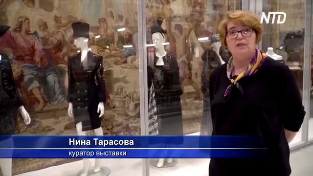 Наряды Зайцева и Юдашкина представили на выставке в Санкт-Петербурге