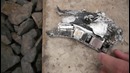 Несчастный айФон раздавили на рельсах