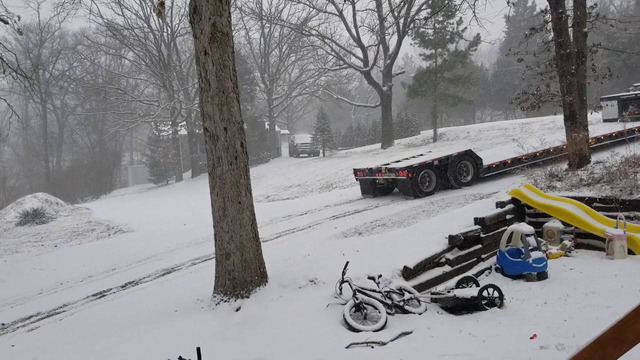 David KAMAZ. Первый снег. Выезд в рейс не удался. Т.О. перед рейсом