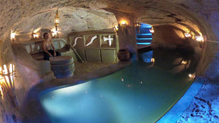 Как выкопать секретный подземный туннель с бассейном