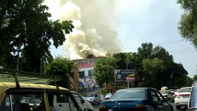 Пожар жилого дома в Ташкенте