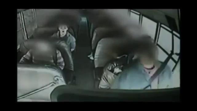 Мальчик спас пассажиров автобуса