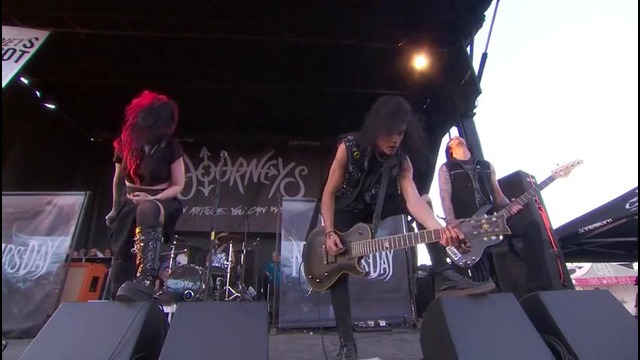 New Years Day – Kill Or Be Killed (Live 2015 Vans Warped Tour)