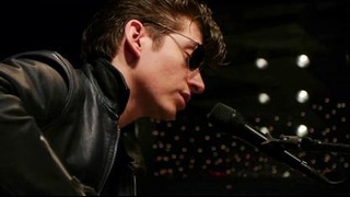 Arctic Monkeys – Love Is A Laserquest (Live on KEXP)