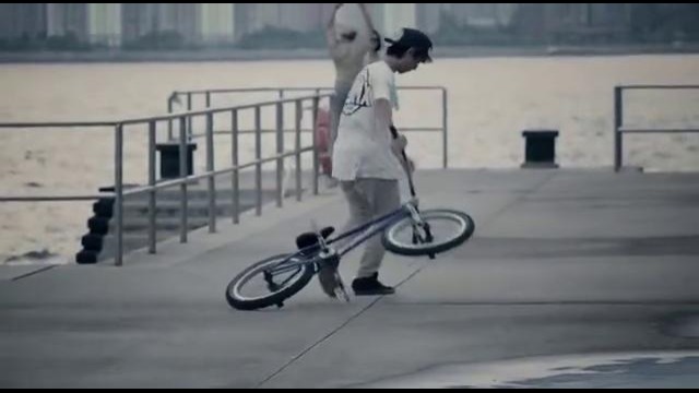 Hong Kong BMX rider changes perspectives – Red Bull Illume 2013