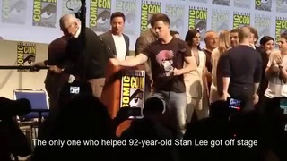 Channing Tatum Helping Stan Lee Get Off Stage