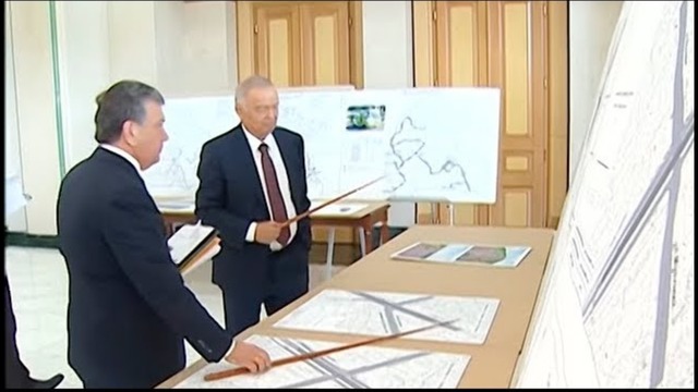Noyob video: Karimov va Mirziyoyev Toshkentdagi qurilishlar haqida (2016)