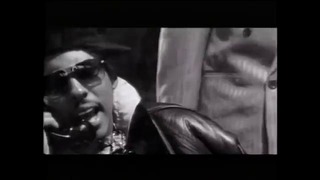 2Pac – Trapped
