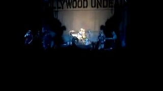 Hollywood Undead – This Love, This Hate 7.11.09 (live)