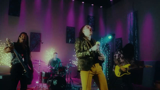 Alura – Dumbstruck (Official Music Video 2024)