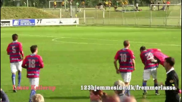 Гол датского вратаря через себя