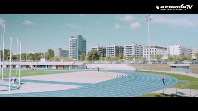 Ravitez – I’m Not The One (Official Music Video)