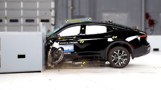 NEW Toyota Crown (2023) Crash Test — Top Safe Car
