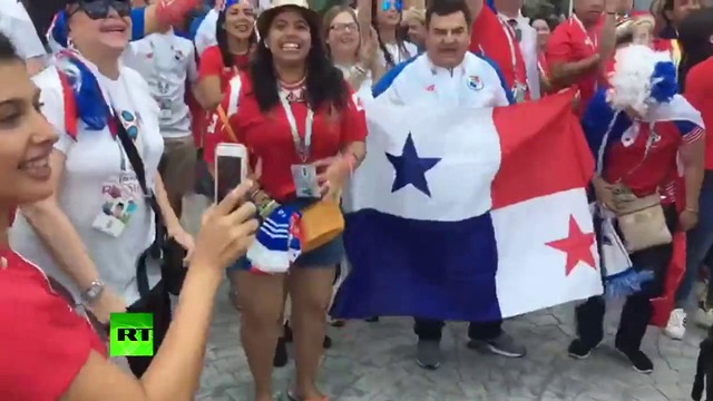 Болельщики сборной Панамы поют в преддверии матча с Бельгией