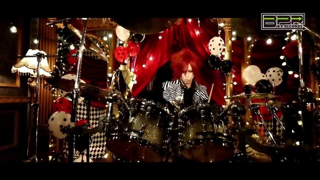 Royz – DOLL (Music Video 2018)